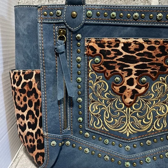 Montana West Embroidered Floral Leopard Concealed Carry Tote bag - Picture 2 of 8